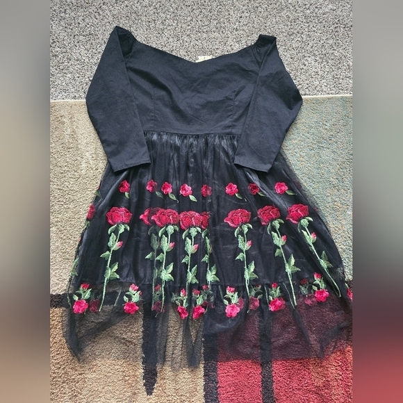 Roiii Off Shoulder Sheer Dress Womens Black & Roses 1950s Whimsgoth New - Picture 11 of 16